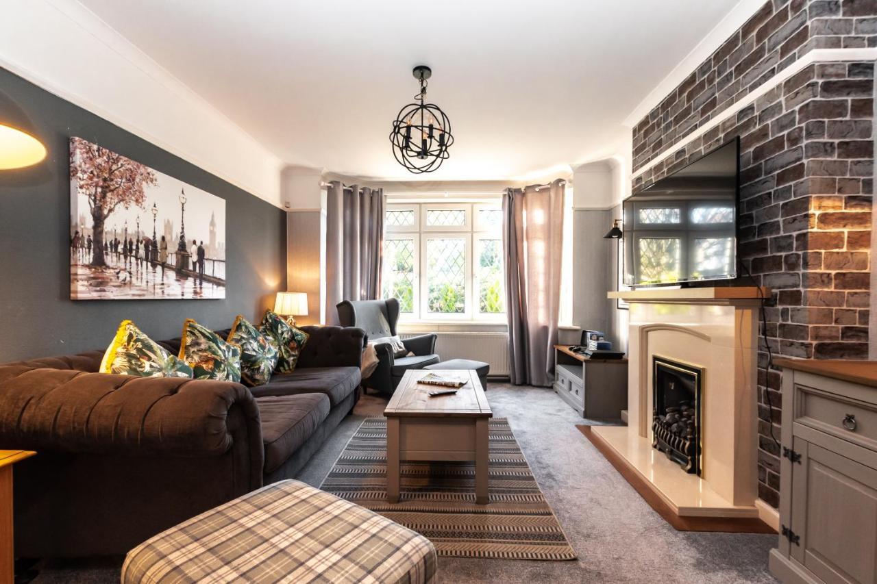 Cheerful 3-Bedroom Douglas House With Patio Southampton Buitenkant foto